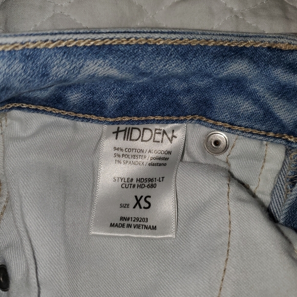 HIDDEN distressed denim skirt - Picture 5 of 11